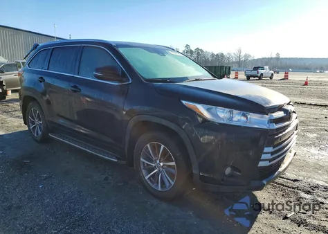 2018 Toyota Highlander Se from USA, damaged, VIN 5TDKZRFH2JS543140